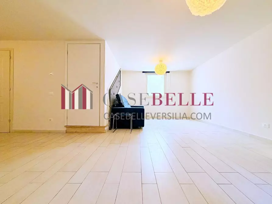 Immagine 23 di Casa bifamiliare in vendita  a Camaiore