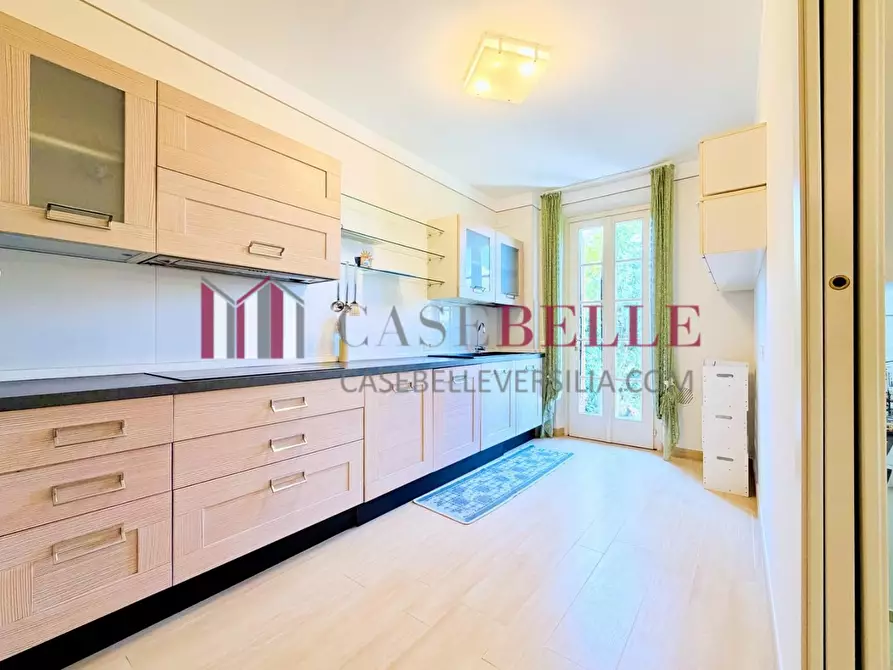 Immagine 9 di Casa bifamiliare in vendita  a Camaiore