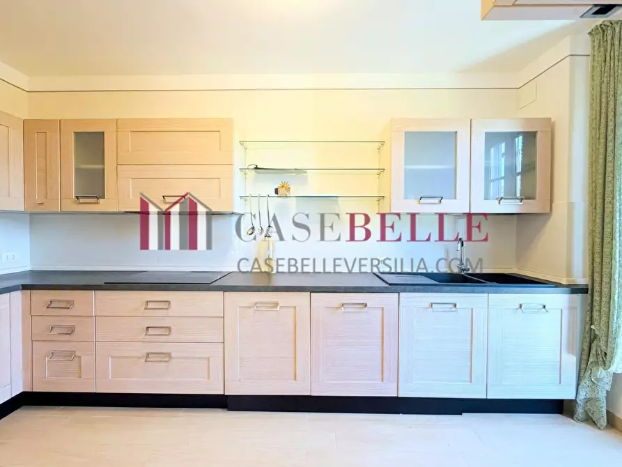 Immagine 10 di Casa bifamiliare in vendita  a Camaiore