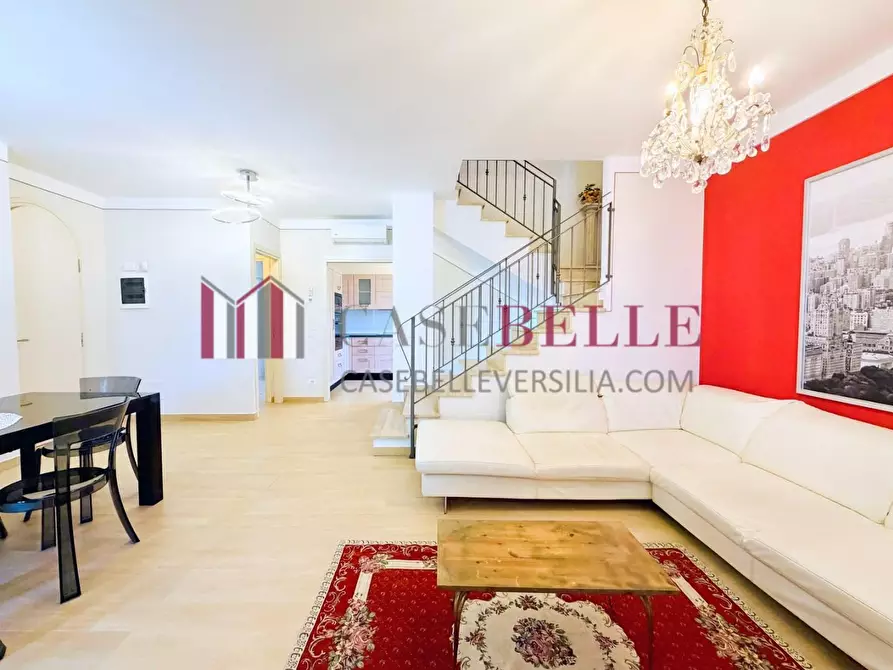 Immagine 4 di Casa bifamiliare in vendita  a Camaiore