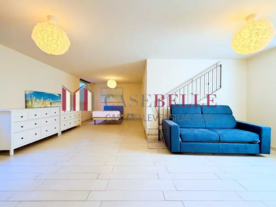 Immagine 25 di Casa bifamiliare in vendita  a Camaiore