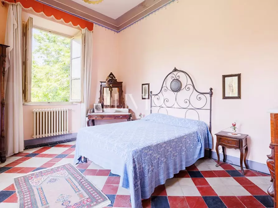 Immagine 40 di Villa in vendita  a Lucca