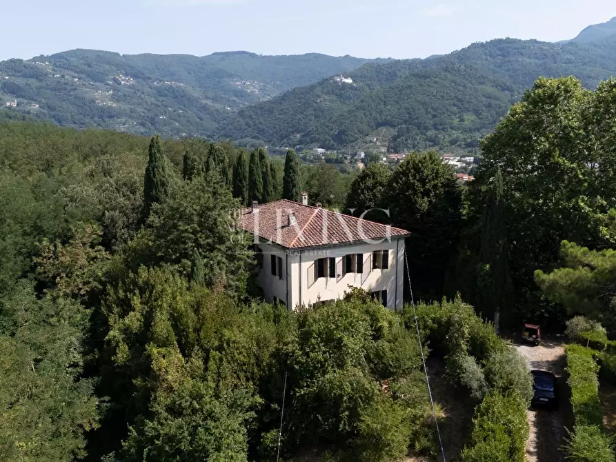 Immagine 44 di Villa in vendita  a Lucca