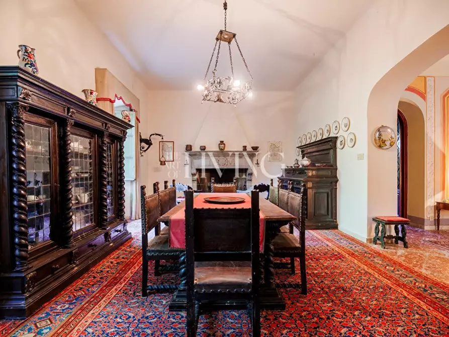 Immagine 10 di Villa in vendita  a Lucca