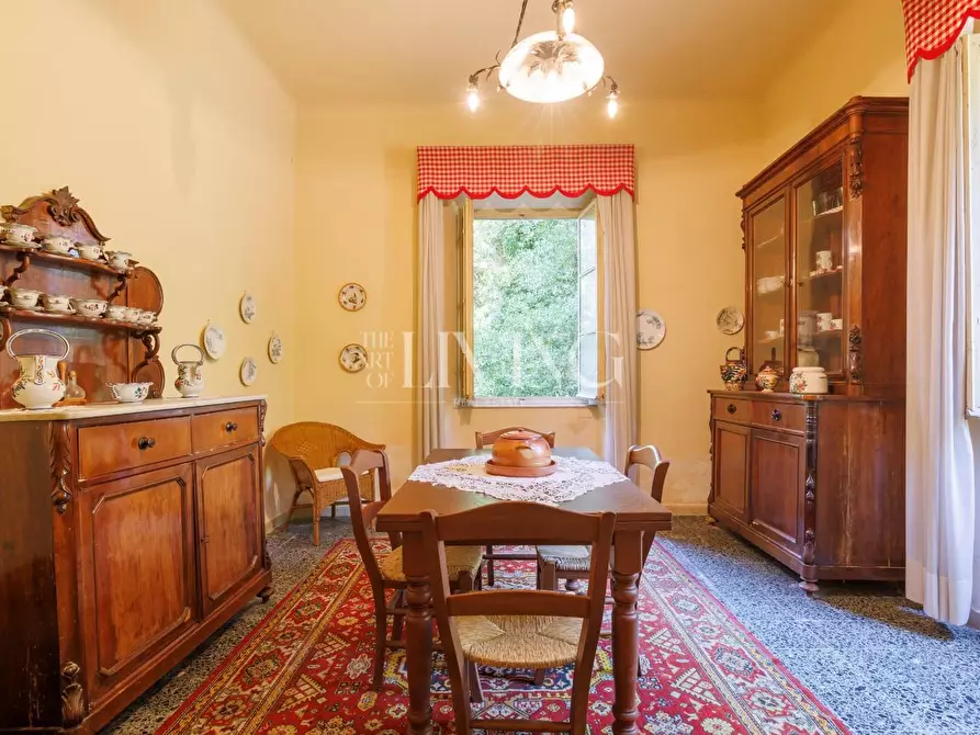 Immagine 16 di Villa in vendita  a Lucca