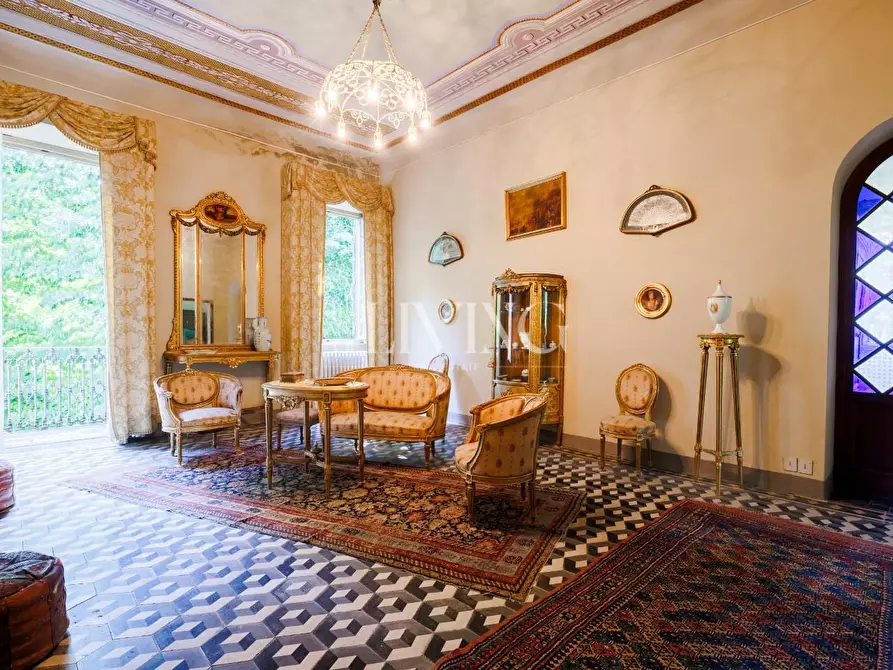Immagine 25 di Villa in vendita  a Lucca
