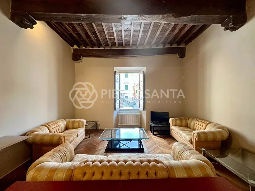 Immagine 2 di Appartamento in affitto  a Pietrasanta
