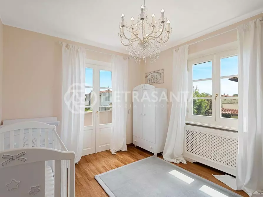 Immagine 12 di Villa in affitto  a Pietrasanta