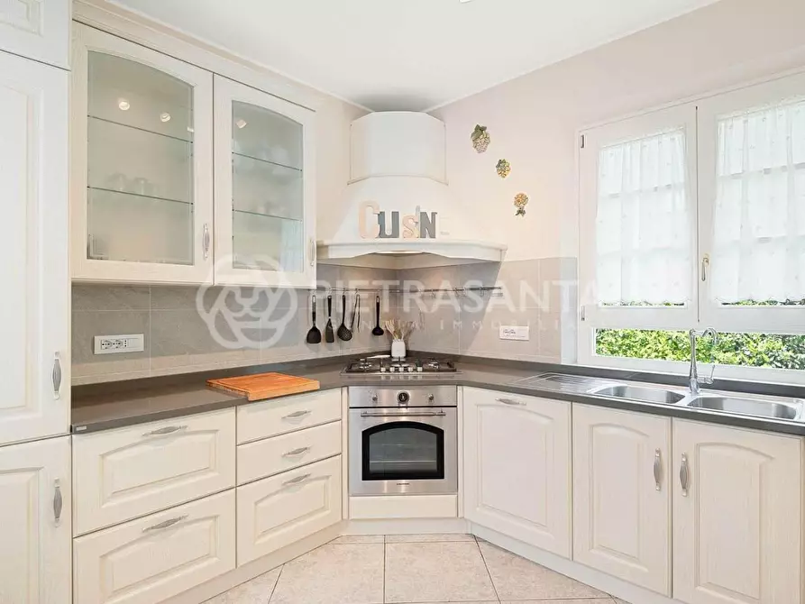 Immagine 10 di Villa in affitto  a Pietrasanta