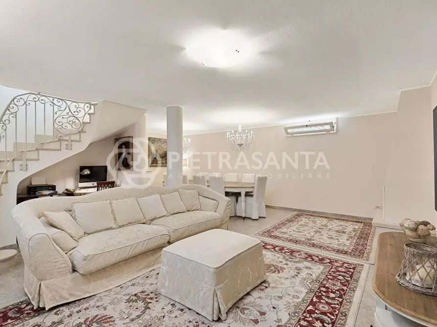 Immagine 20 di Villa in affitto  a Pietrasanta