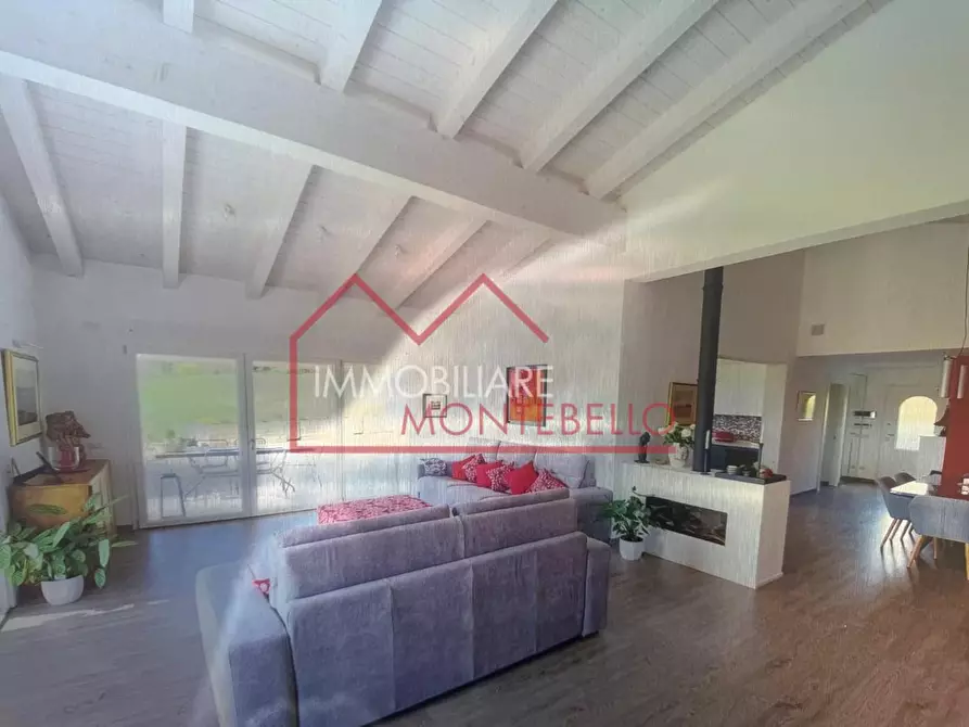 Immagine 5 di Terreno residenziale in vendita  a Camaiore