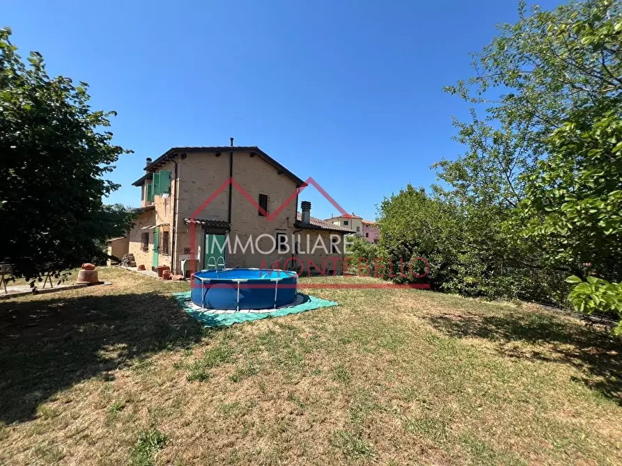 Immagine 7 di Rustico / casale in vendita  a Camaiore