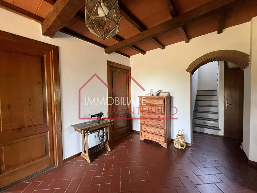 Immagine 8 di Rustico / casale in vendita  a Camaiore