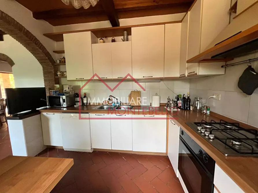 Immagine 19 di Rustico / casale in vendita  a Camaiore