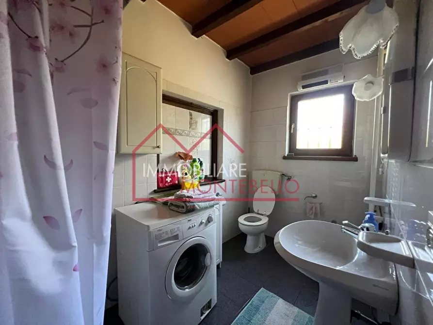 Immagine 29 di Rustico / casale in vendita  a Camaiore