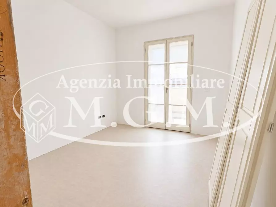 Immagine 10 di Appartamento in vendita  a Pontedera