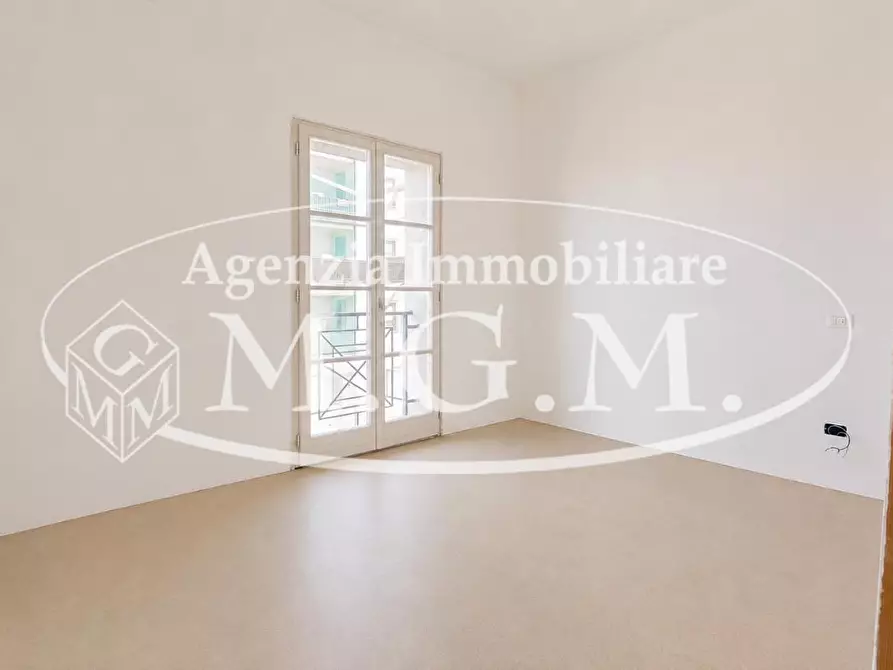 Immagine 7 di Appartamento in vendita  a Pontedera