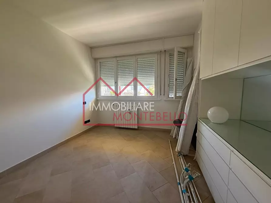 Immagine 21 di Mansarda in vendita  a Camaiore