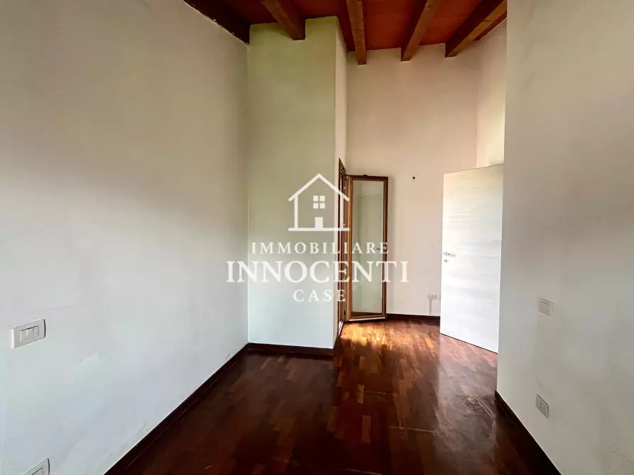 Immagine 13 di Villetta a schiera in vendita  a Montignoso