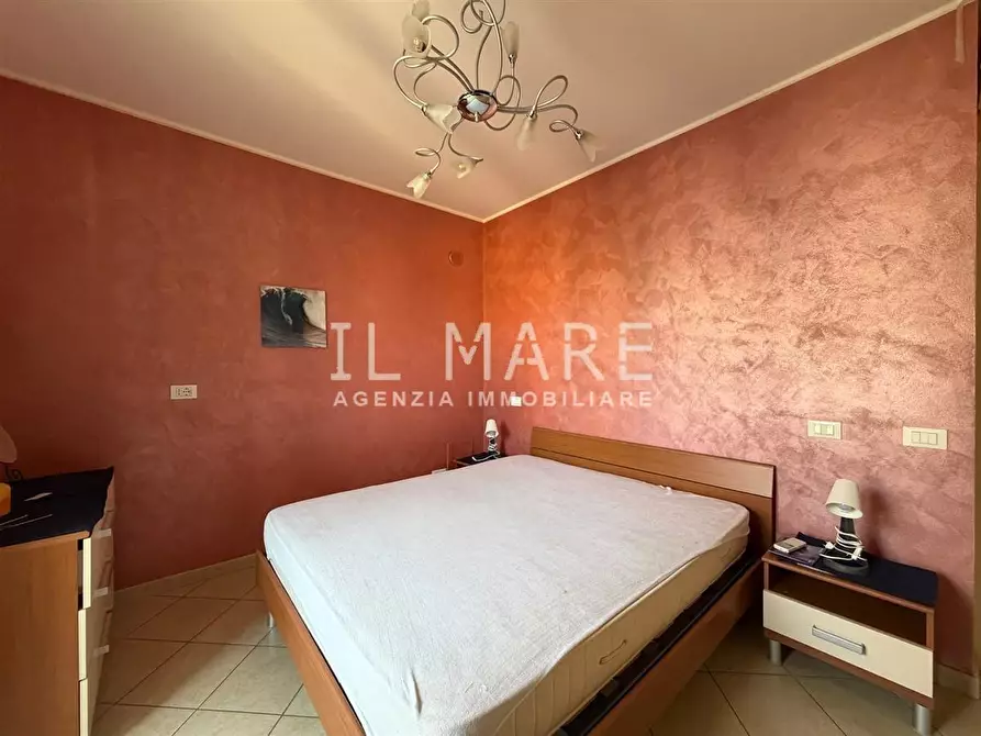 Immagine 19 di Appartamento in vendita  a Massa