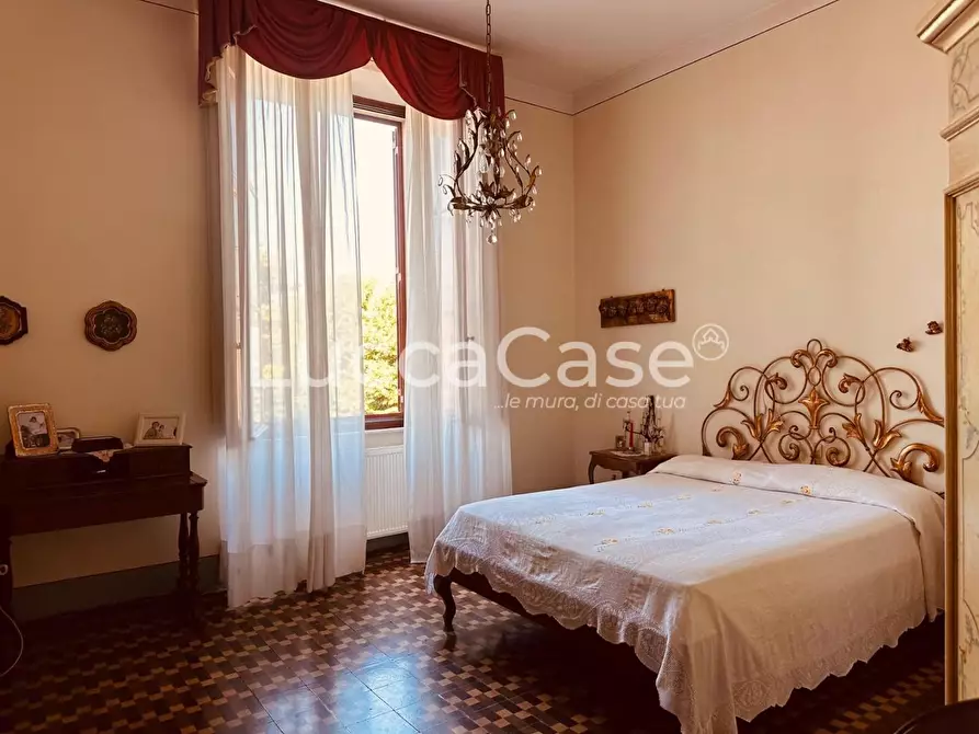 Immagine 23 di Villa in vendita  a Barga