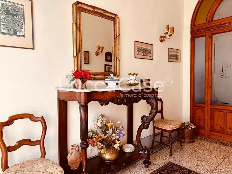 Immagine 15 di Villa in vendita  a Barga