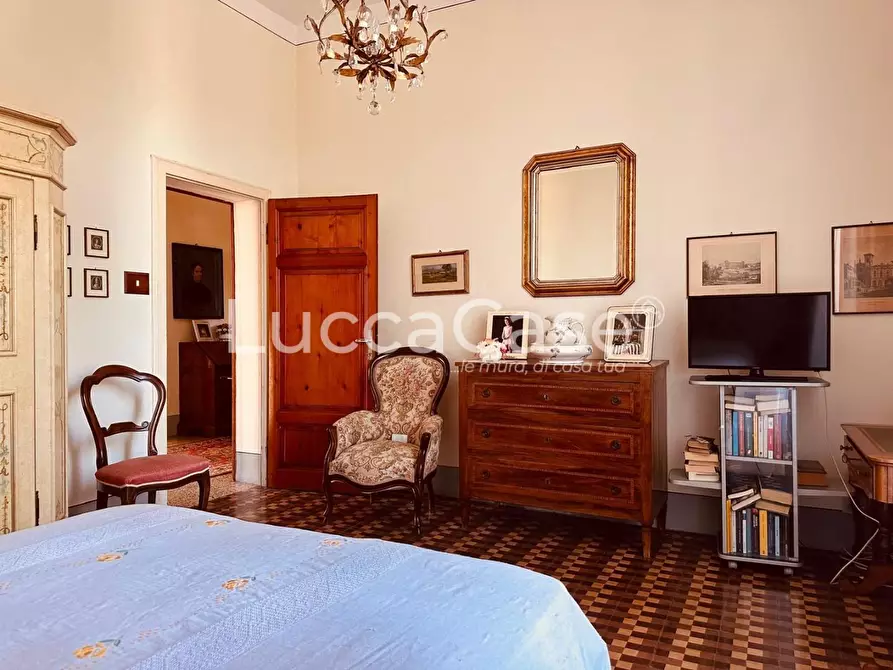 Immagine 25 di Villa in vendita  a Barga