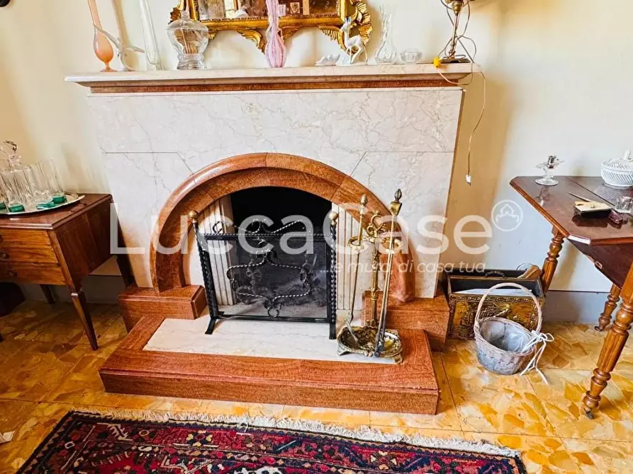 Immagine 10 di Villa in vendita  a Barga