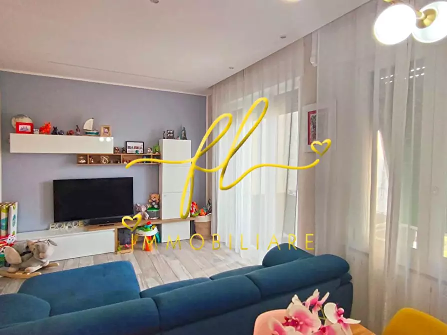 Immagine 2 di Appartamento in vendita  a Campiglia Marittima