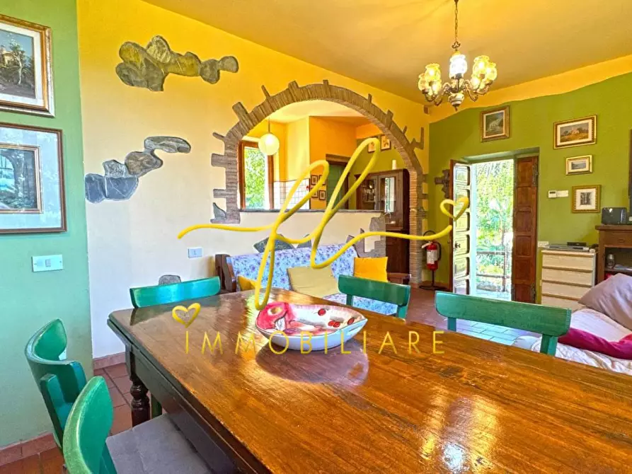 Immagine 12 di Villa in vendita  a Monteverdi Marittimo