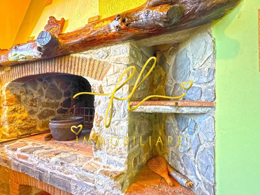 Immagine 10 di Villa in vendita  a Monteverdi Marittimo