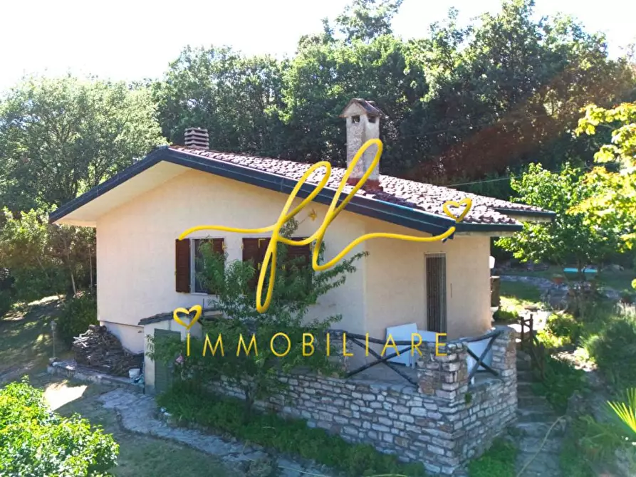 Immagine 3 di Villa in vendita  a Monteverdi Marittimo