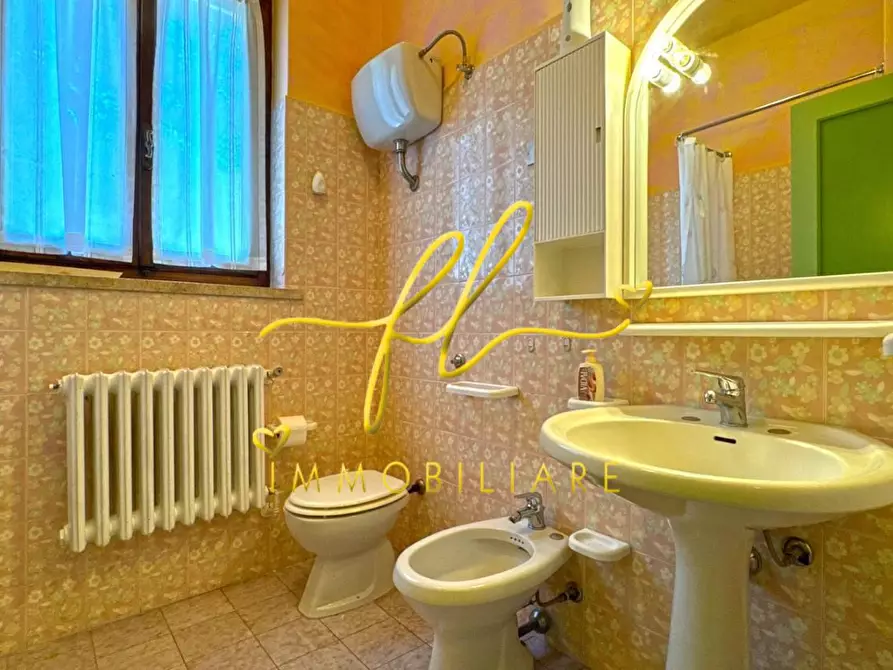 Immagine 18 di Villa in vendita  a Monteverdi Marittimo