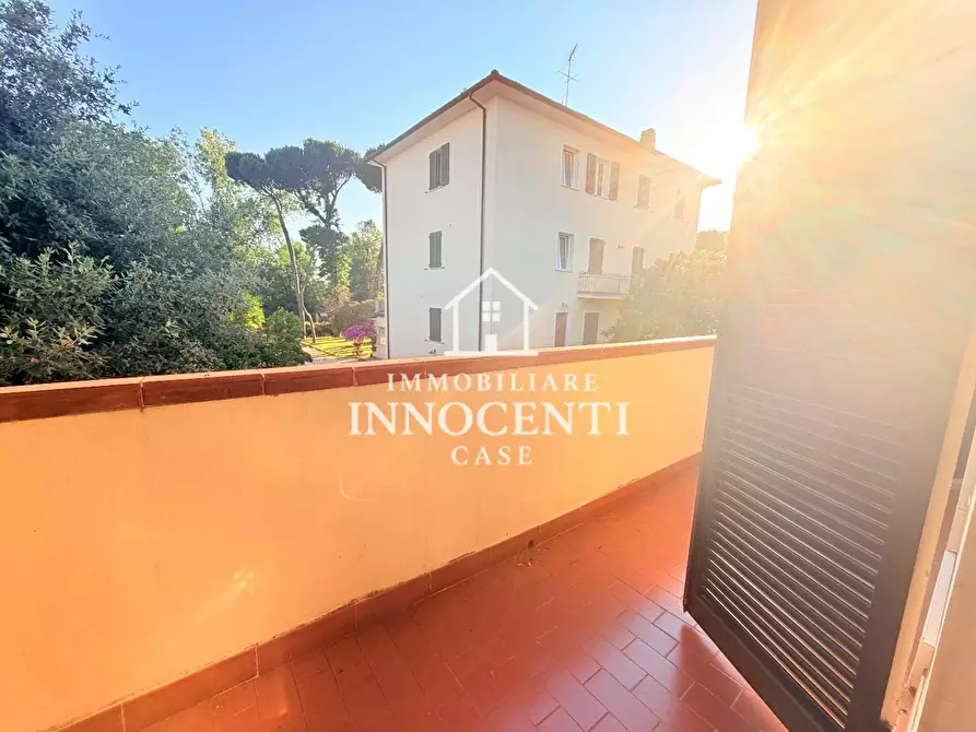 Immagine 9 di Villetta a schiera in affitto  a Massa