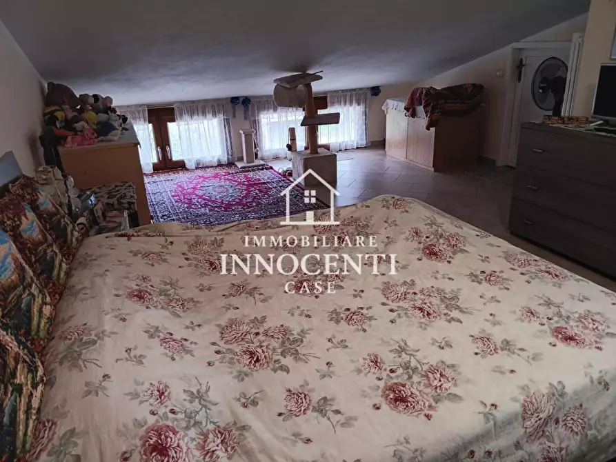 Immagine 11 di Appartamento in vendita  a Massa