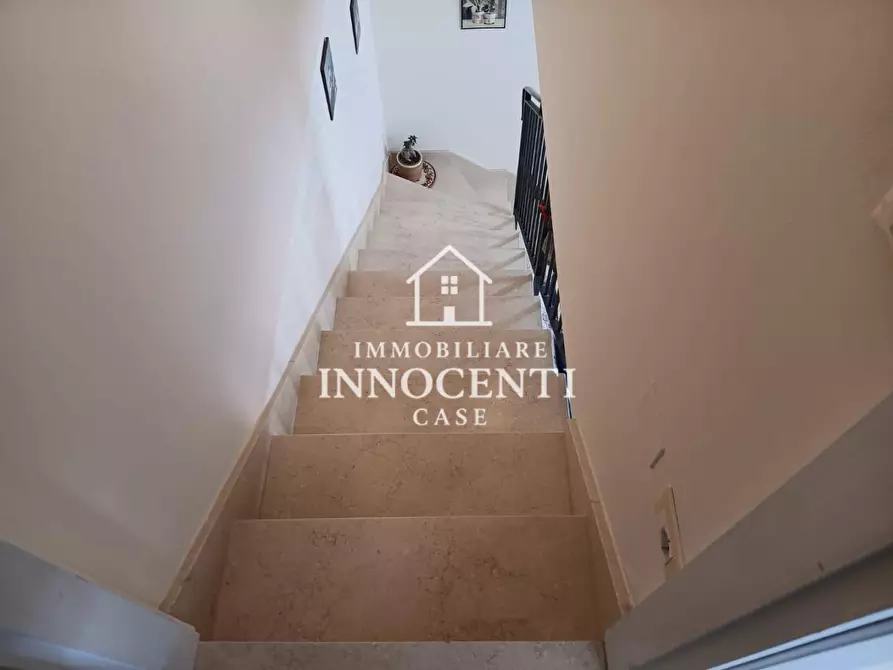 Immagine 13 di Appartamento in vendita  a Massa