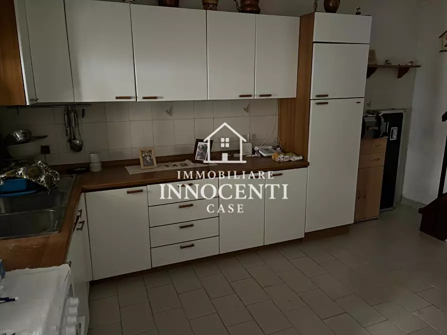 Immagine 7 di Terratetto in vendita  a Massa