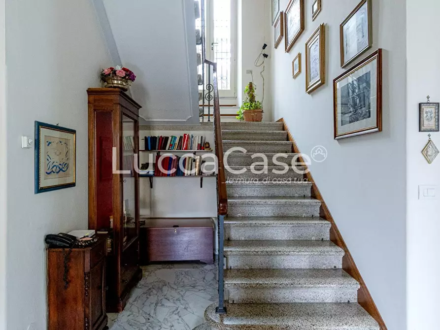 Immagine 12 di Villa in vendita  a Montecatini Terme