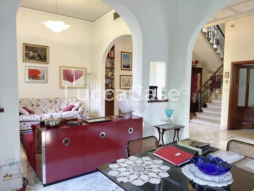 Immagine 7 di Villa in vendita  a Montecatini Terme