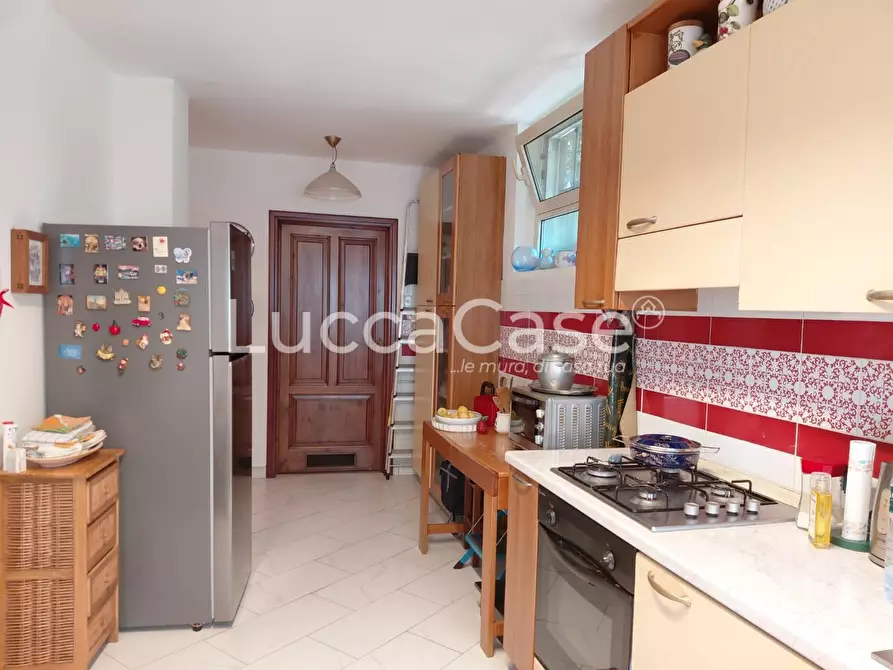 Immagine 9 di Villa in vendita  a Montecatini Terme
