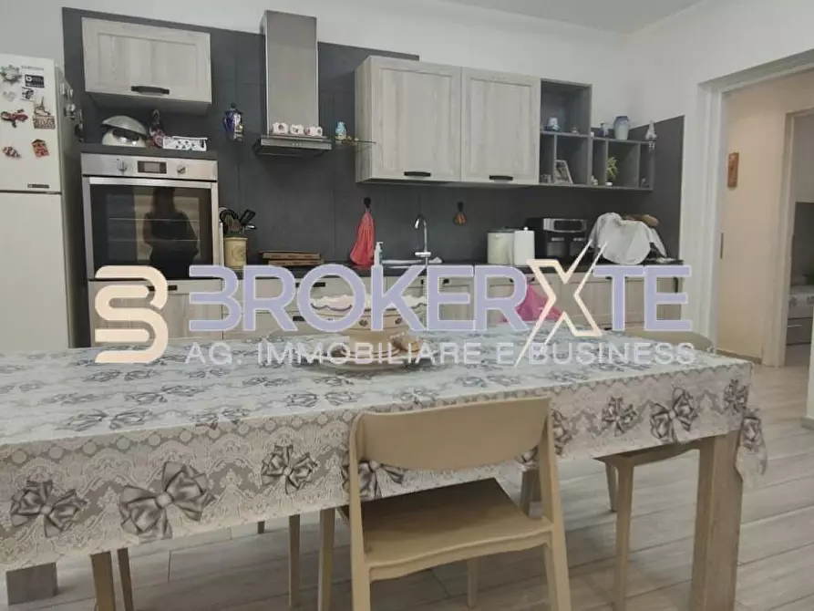 Immagine 3 di Casa indipendente in vendita  a Massa