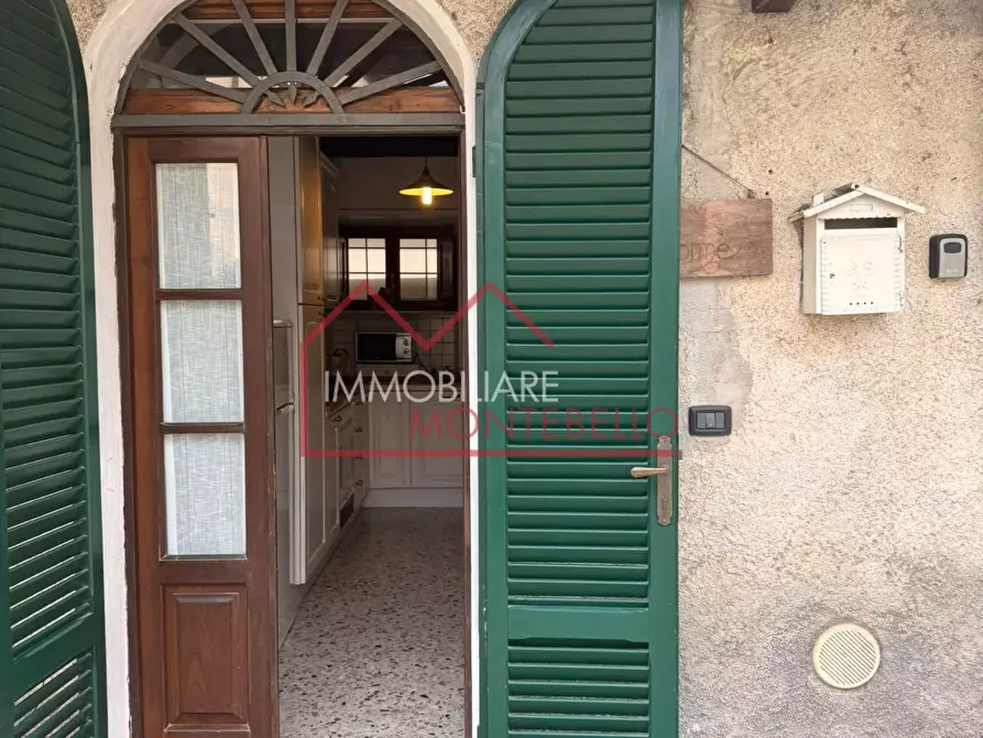 Immagine 1 di Terratetto in vendita  a Camaiore