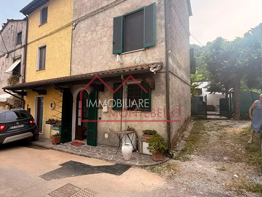 Immagine 7 di Terratetto in vendita  a Camaiore