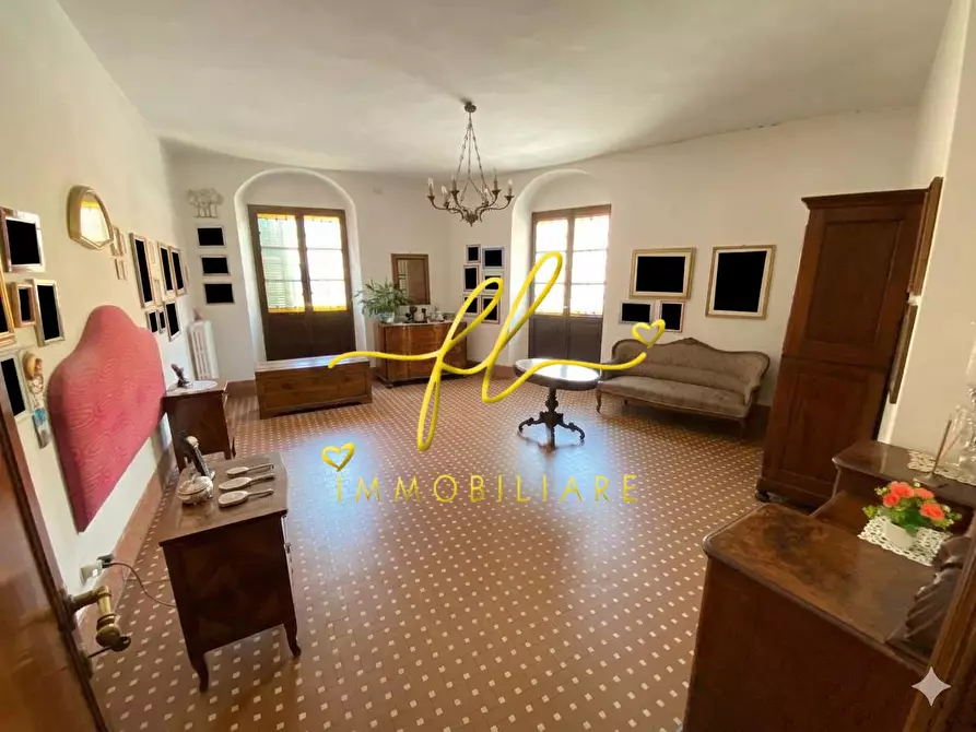 Immagine 9 di Immobile di prestigio in vendita  a Carrara