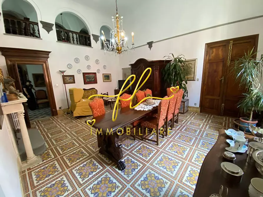 Immagine 3 di Immobile di prestigio in vendita  a Carrara