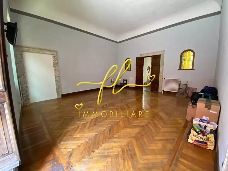 Immagine 11 di Immobile di prestigio in vendita  a Carrara