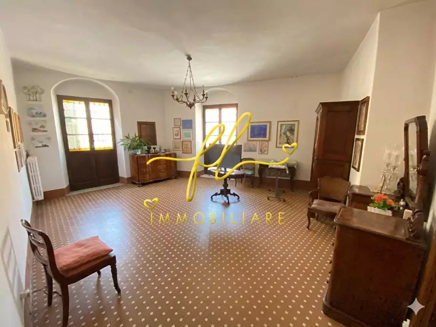 Immagine 10 di Immobile di prestigio in vendita  a Carrara