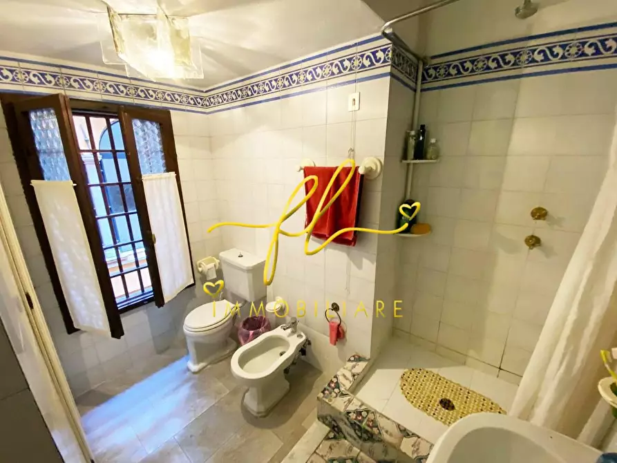 Immagine 20 di Immobile di prestigio in vendita  a Carrara