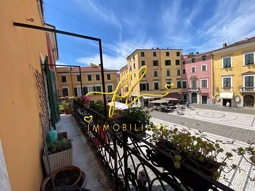 Immagine 37 di Immobile di prestigio in vendita  a Carrara