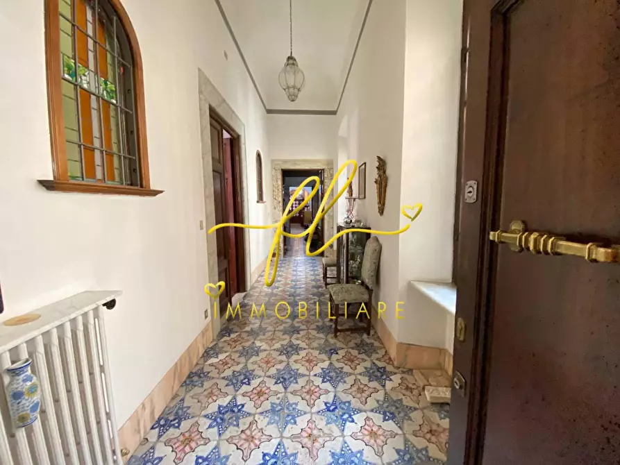 Immagine 29 di Immobile di prestigio in vendita  a Carrara